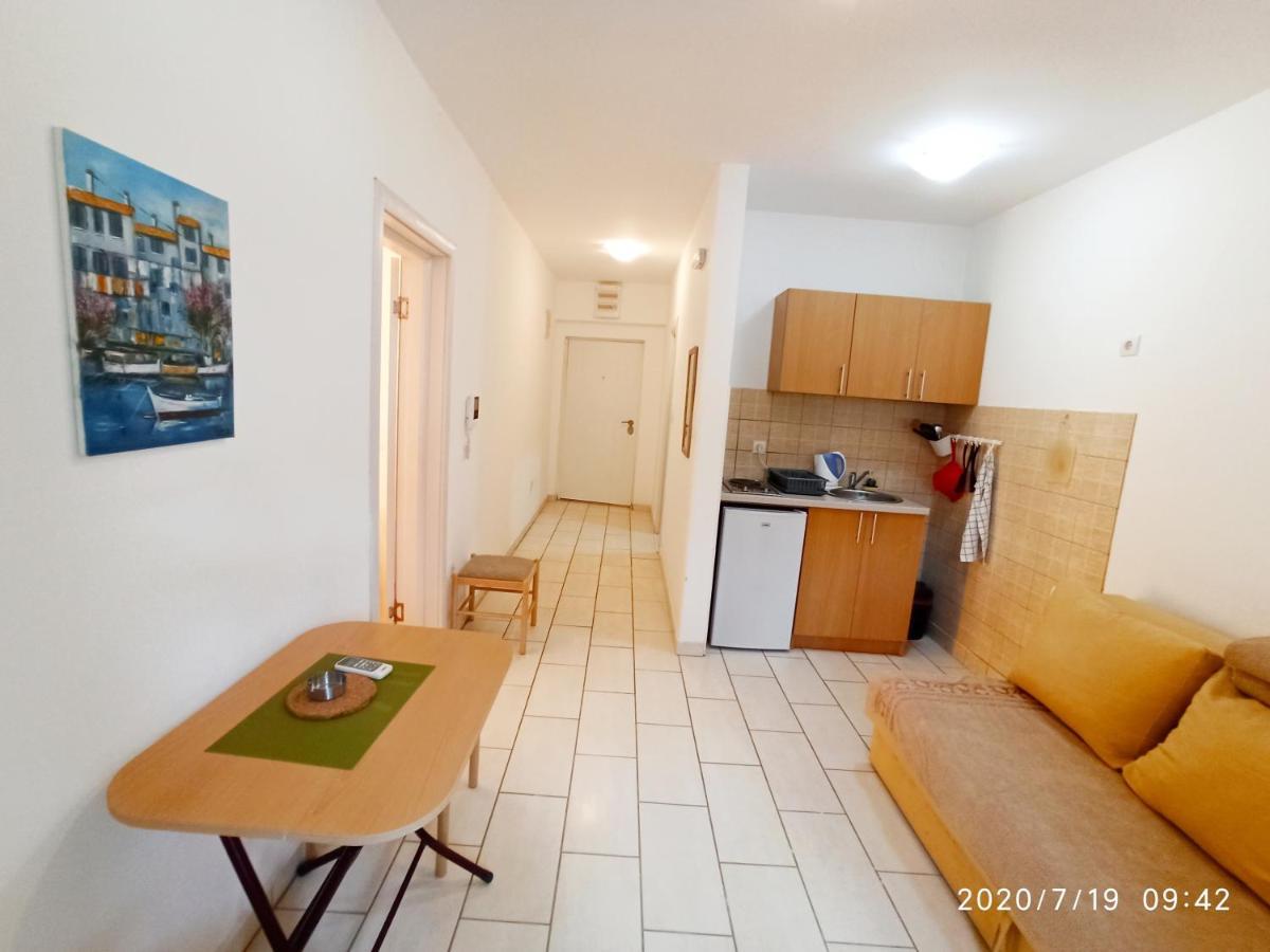 Apartments Mitende Budva Eksteriør billede