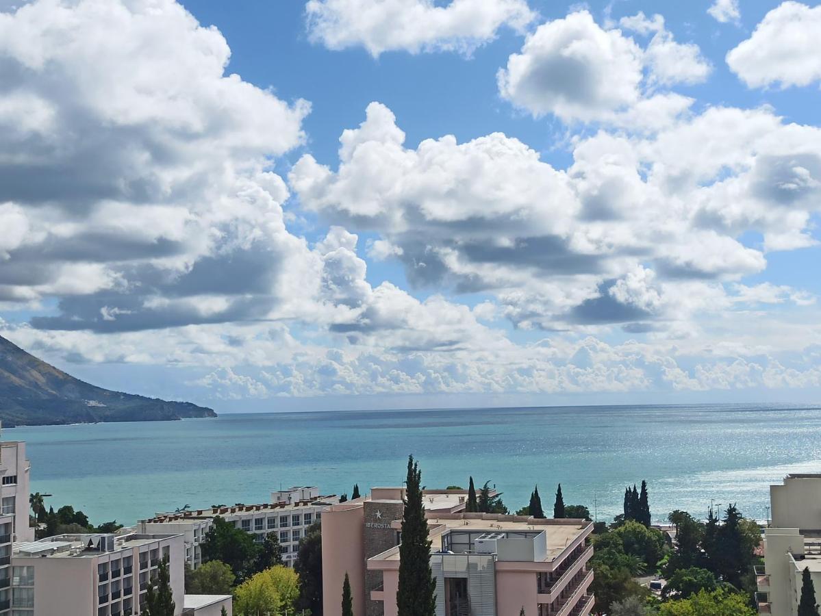 Apartments Mitende Budva Eksteriør billede