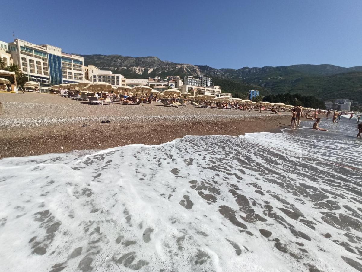 Apartments Mitende Budva Eksteriør billede