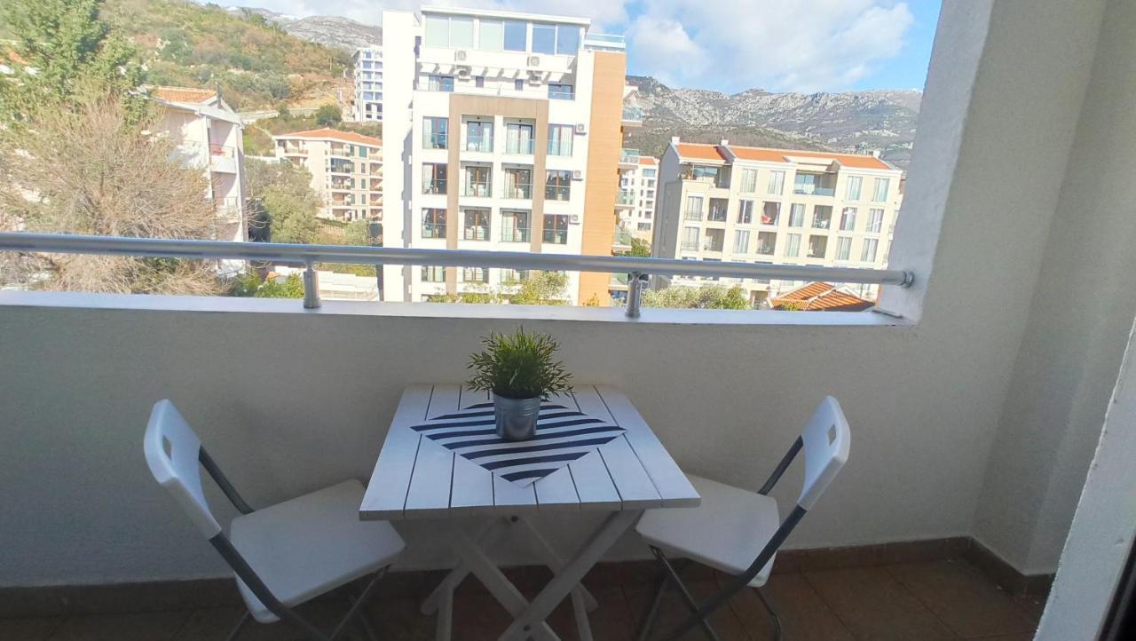 Apartments Mitende Budva Eksteriør billede
