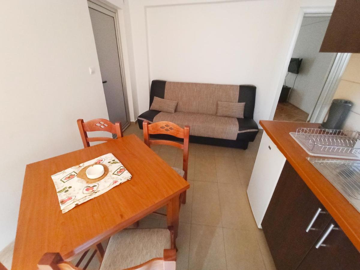 Apartments Mitende Budva Eksteriør billede