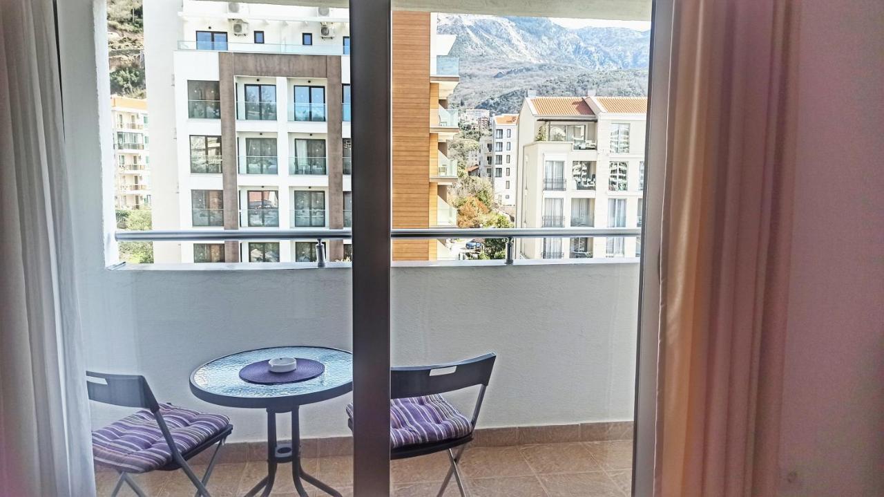 Apartments Mitende Budva Eksteriør billede