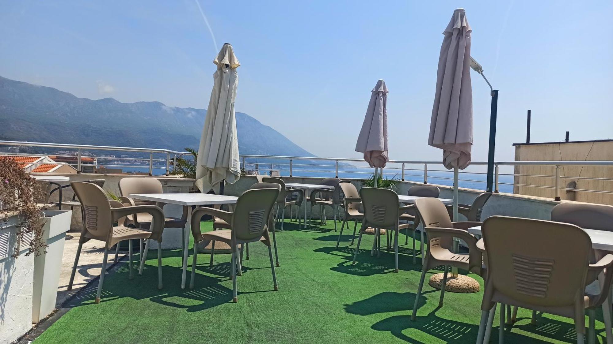 Apartments Mitende Budva Eksteriør billede