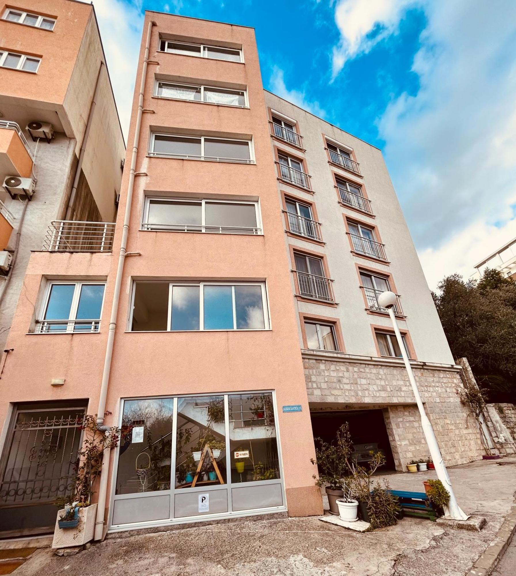 Apartments Mitende Budva Eksteriør billede