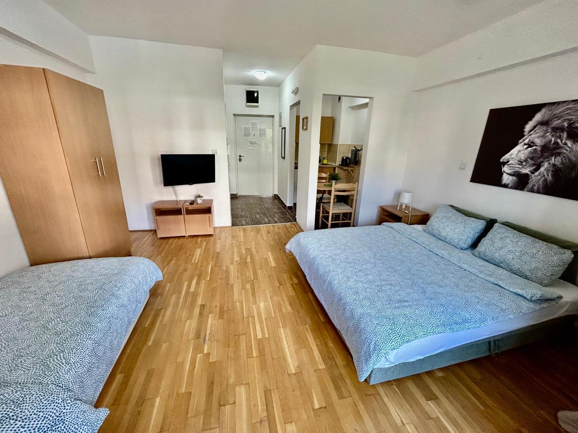 Apartments Mitende Budva Eksteriør billede