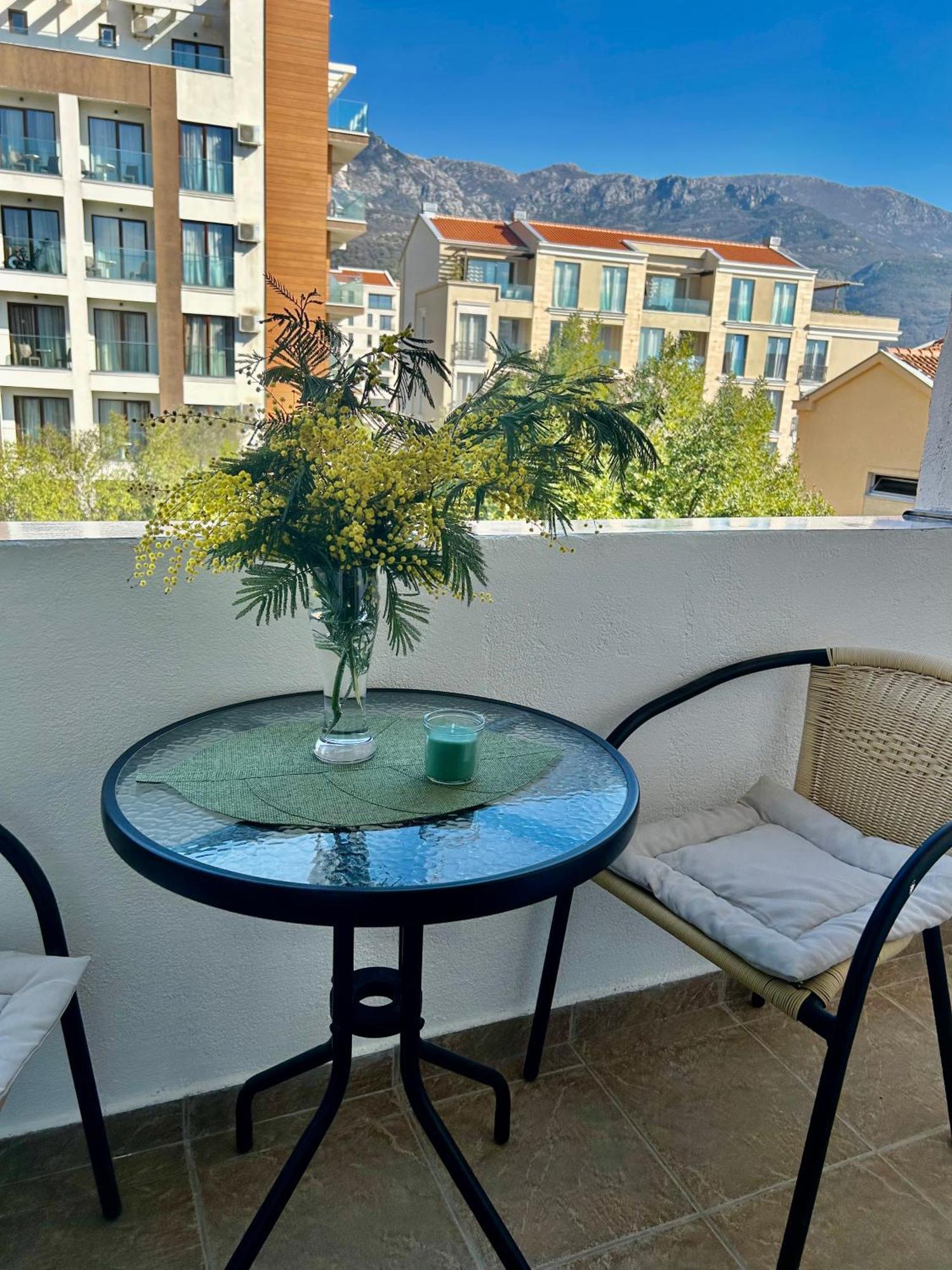 Apartments Mitende Budva Eksteriør billede